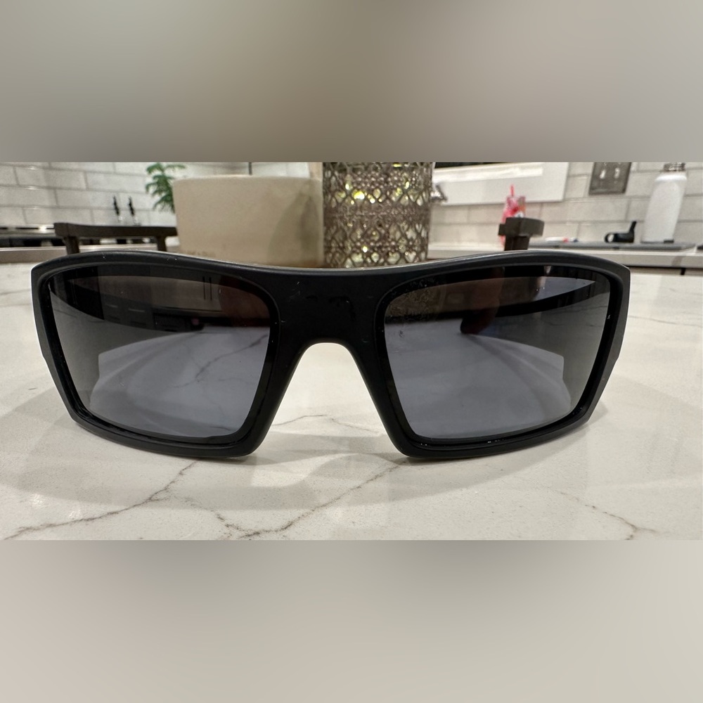 Oakley Gascon Authentic Sunglasses - black frame